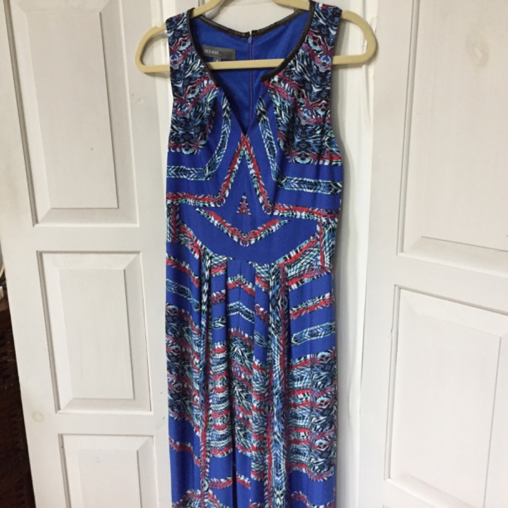 Donna Ricco Sleeveless Blue and Red Tribal Patterned Dress - Picture 9 of 15